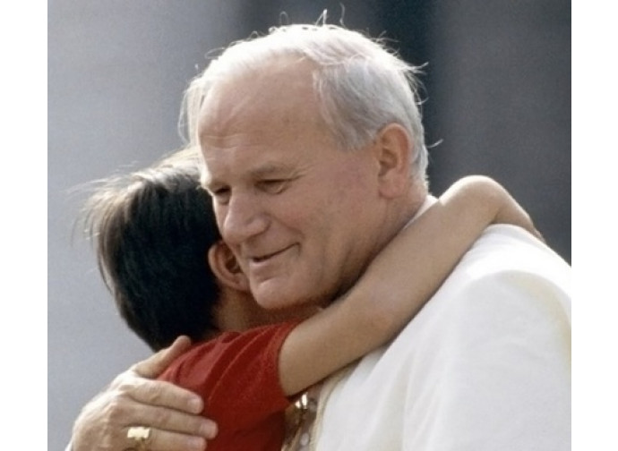 San Giovanni Paolo II con un bambino